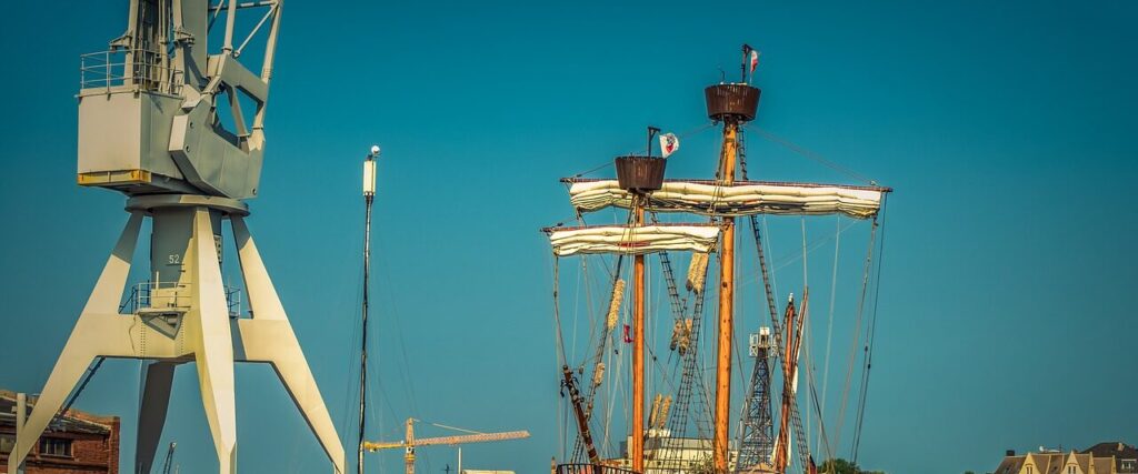 cropped-ship-4088267_1280.jpg